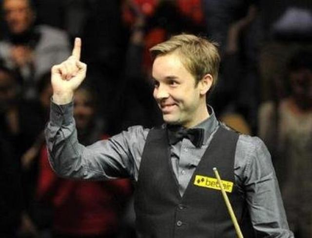 场的拼抢形 场的拼抢形